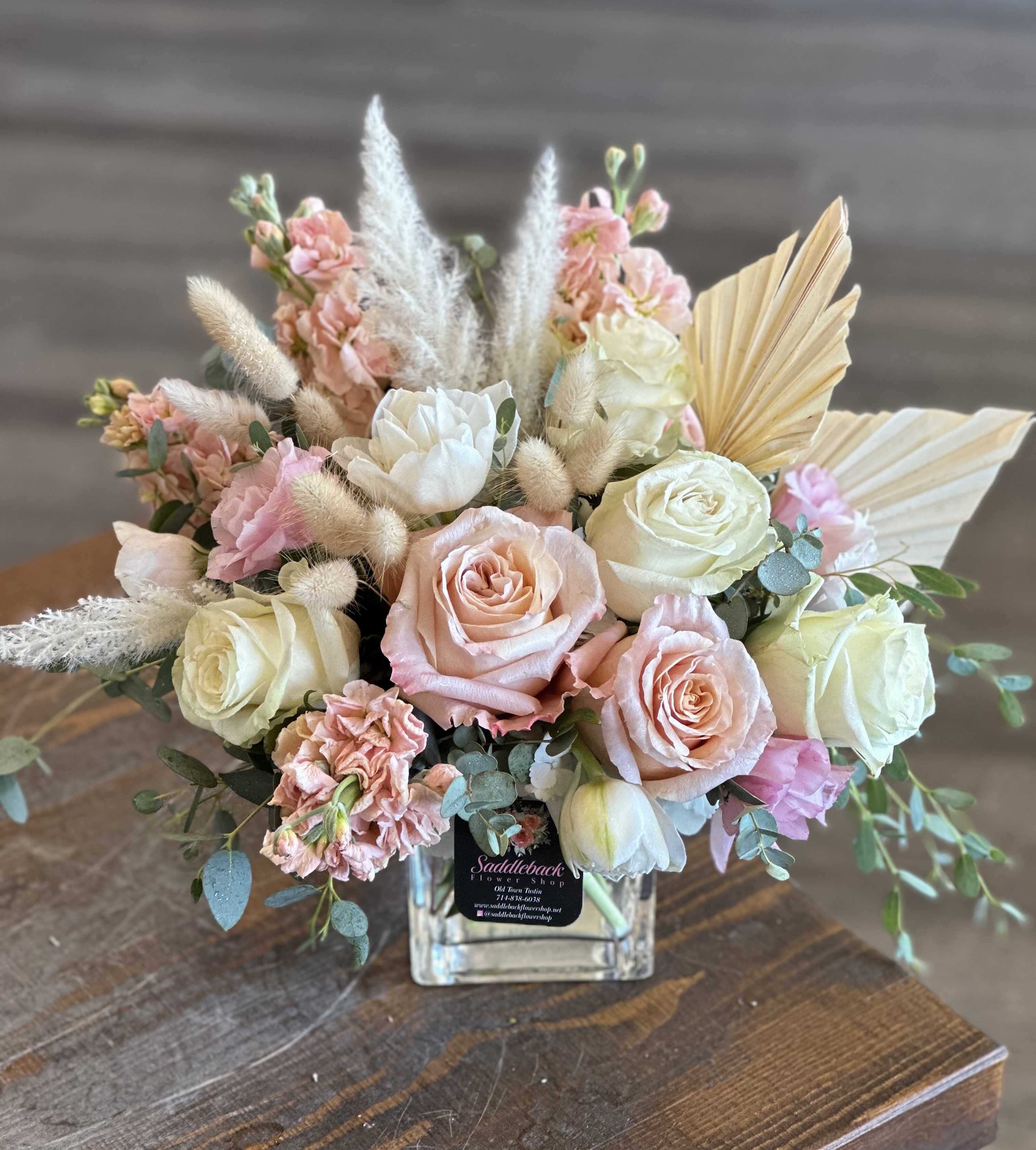 Saddleback Flower Shop - Florists Tustin California - Flowers Tustin 92780
